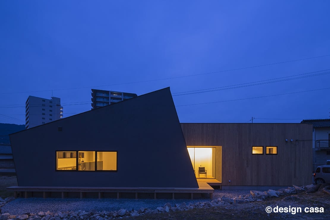 愛知でかっこいい家を建てよう おしゃれな外観と内装の建築実例まとめ 注文住宅ブルーハウス デザイン 性能 リゾートライフ 愛知 名古屋 豊橋 豊川 岐阜ならお任せください