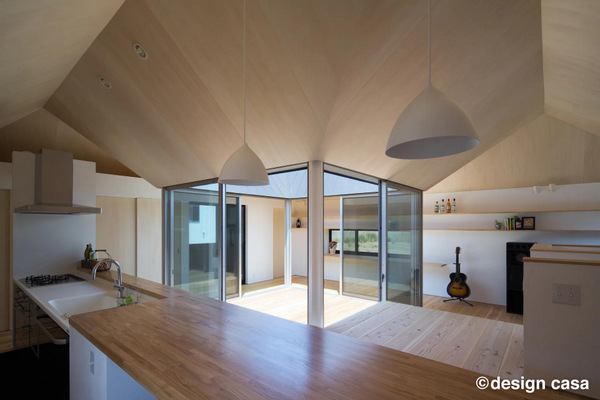 天井高さ にこだわる くつろぎの家づくりに大切な天井高さについて解説 注文住宅ブルーハウス デザイン 性能 リゾートライフ 愛知 名古屋 豊橋 豊川 岐阜ならお任せください