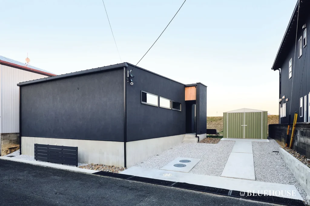 平屋が二階建てより固定資産税が高い理由｜計算方法や比較シミュレーション、安くする方法を紹介｜愛知県の注文住宅ならブルーハウス（BLUEHOUSE）