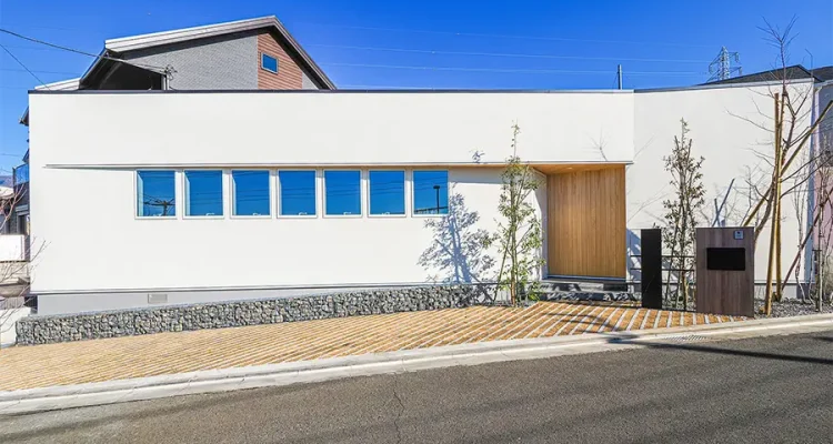 平屋の別荘を建てる際におすすめの間取りや設備を紹介｜費用相場、メリット・デメリットなども解説