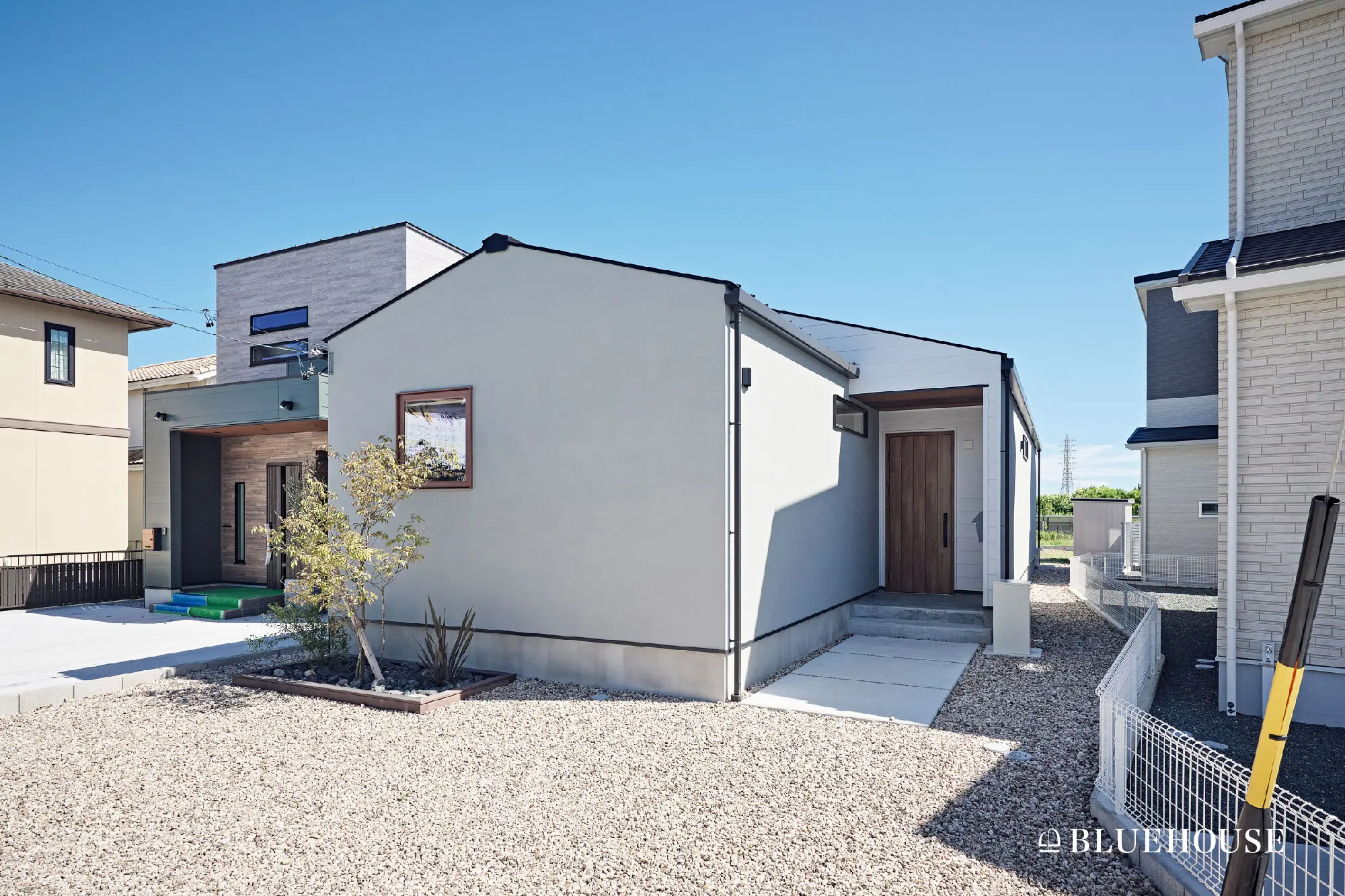 ジャパンディな三角屋根の平屋