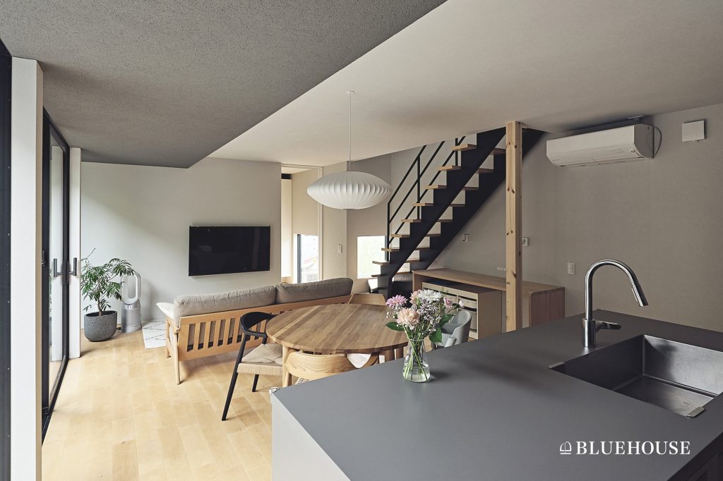 二階建て平屋とは｜二階建て平屋の間取り実例、メリット・デメリットを紹介