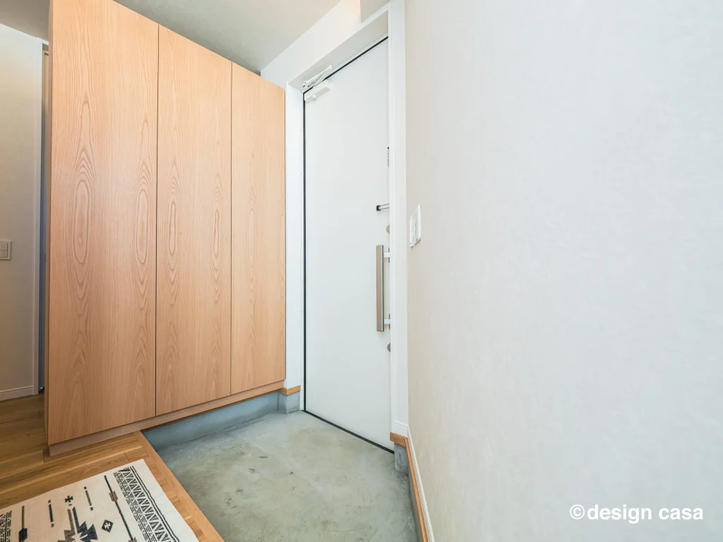 おしゃれ＆使い勝手がよい平屋の玄関の間取り｜位置ごとの注意点、施工事例なども紹介