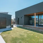 平屋の外観｜建築家と建てる平屋が人気の理由とは｜快適な間取りと美観を叶える設計のポイント