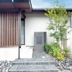 平屋の外観｜軒の深い家はなぜ平屋と相性がいいのか｜特徴・メリット・注意点・軒の長さと軒高の目安を解説