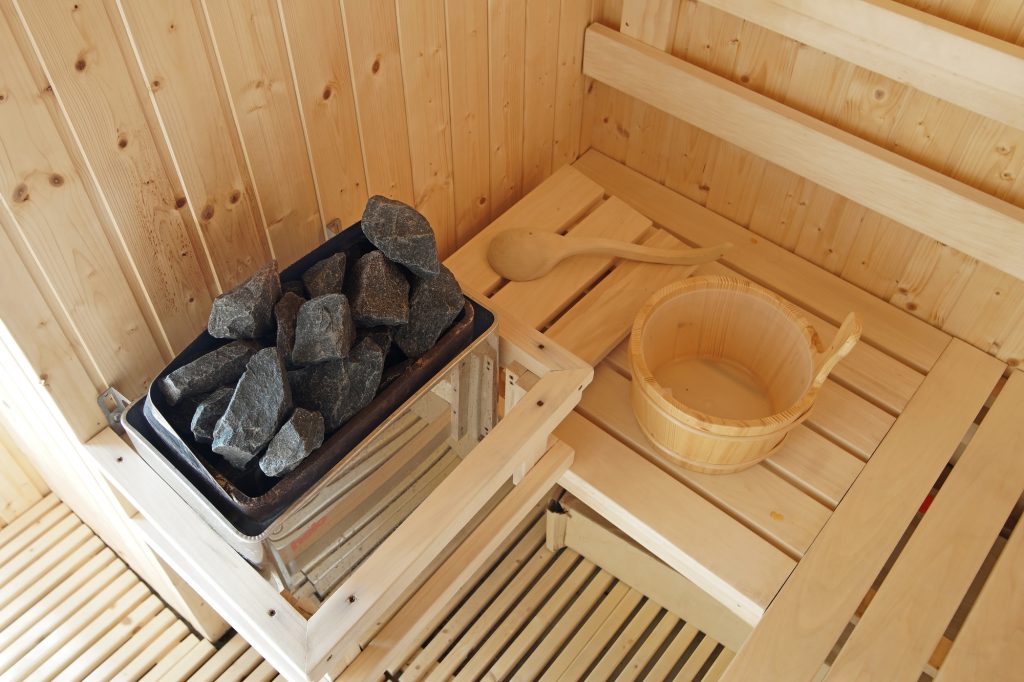 サウナ付き平屋でリゾートライクの暮らしを|サウナ付き平屋のメリット・デメリット、費用を解説