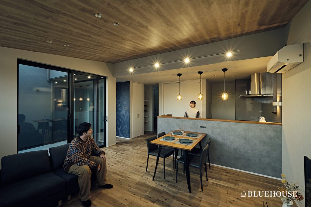 対面キッチンのあるデザイン住宅間取り実例
