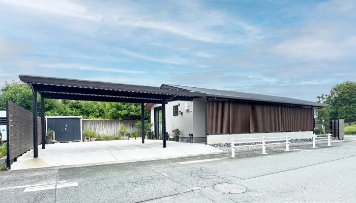 大屋根の外観をおしゃれに見せるポイントとは｜平屋・2階建て間取りと注意点