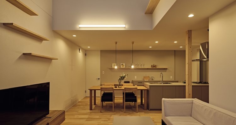 木造で高断熱住宅を建てるメリット・デメリット｜断熱性の比較や断熱材の特徴も解説