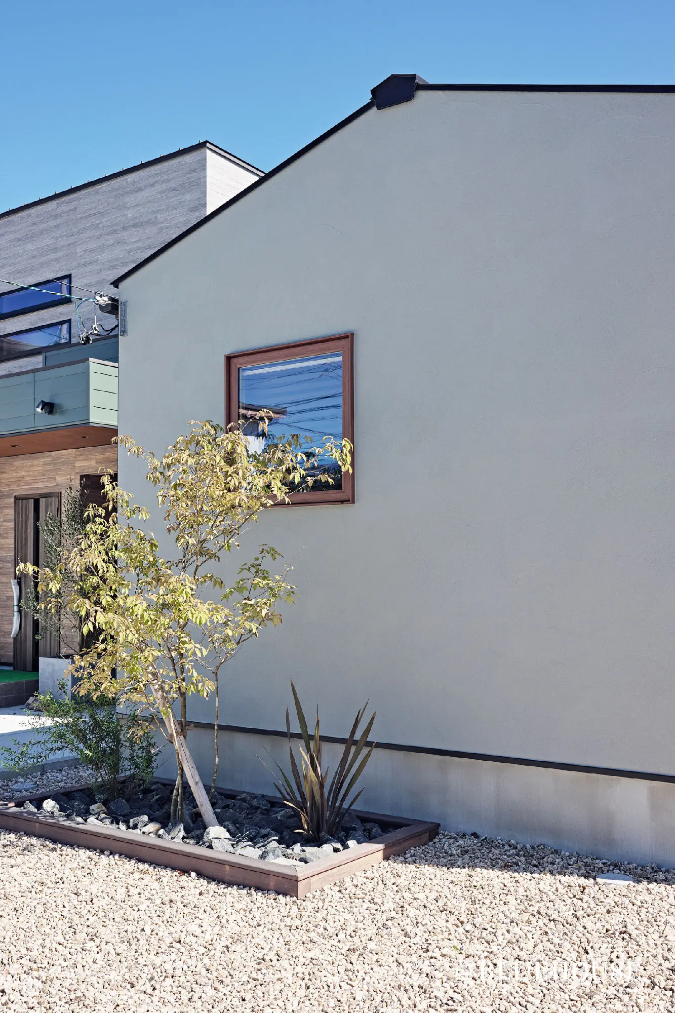 ジャパンディな三角屋根の平屋