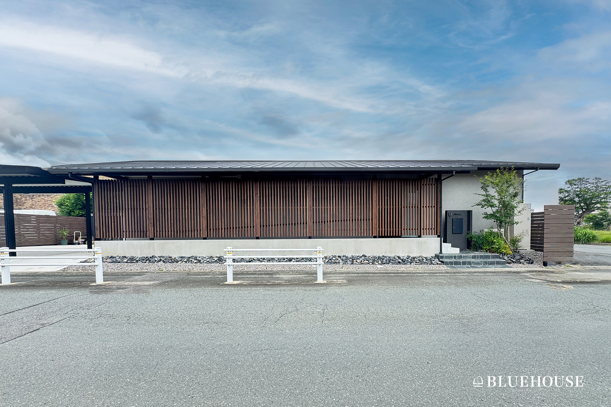 和と洋が美しく融合した平屋